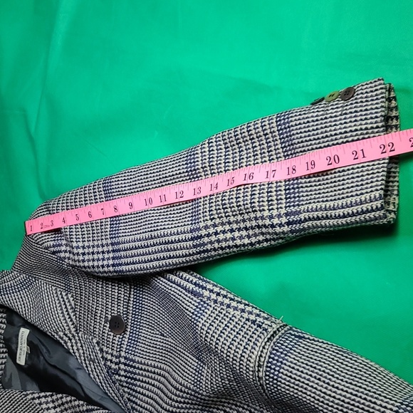 Ladies Wool Giorgio Armani Blazer - Picture 10 of 10